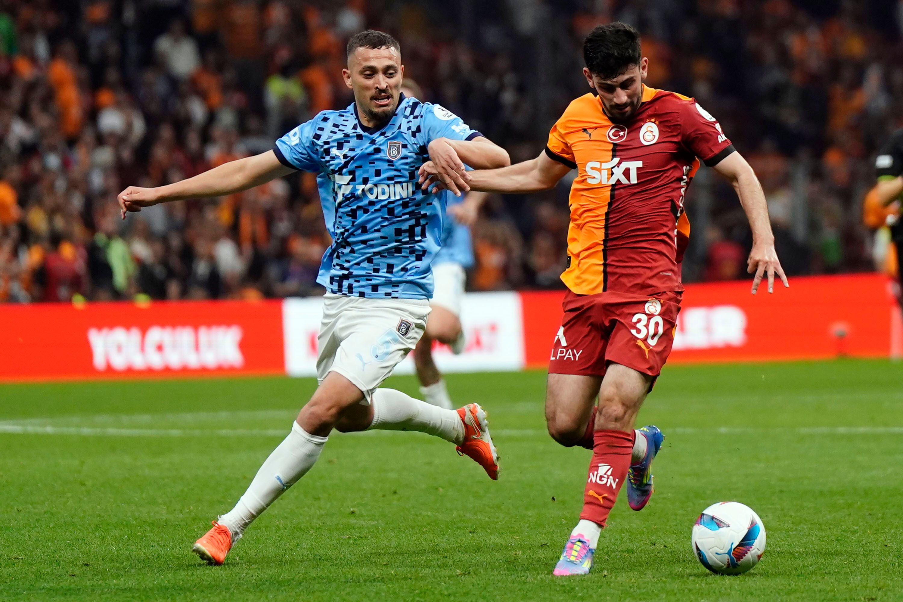 CANLI ANLATIM | Galatasaray - RAMS Başakşehir - 4. Resim