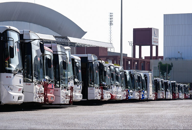 İzmir'de hayat durdu! Herkes gelecek habere kilitlendi: İşe gitmek zulüm, çöp atmak işkence... İzmir'de hayat durdu! Herkes gelecek habere kilitlendi: İşe gitmek zulüm, çöp atmak işkence... - 4. Resim