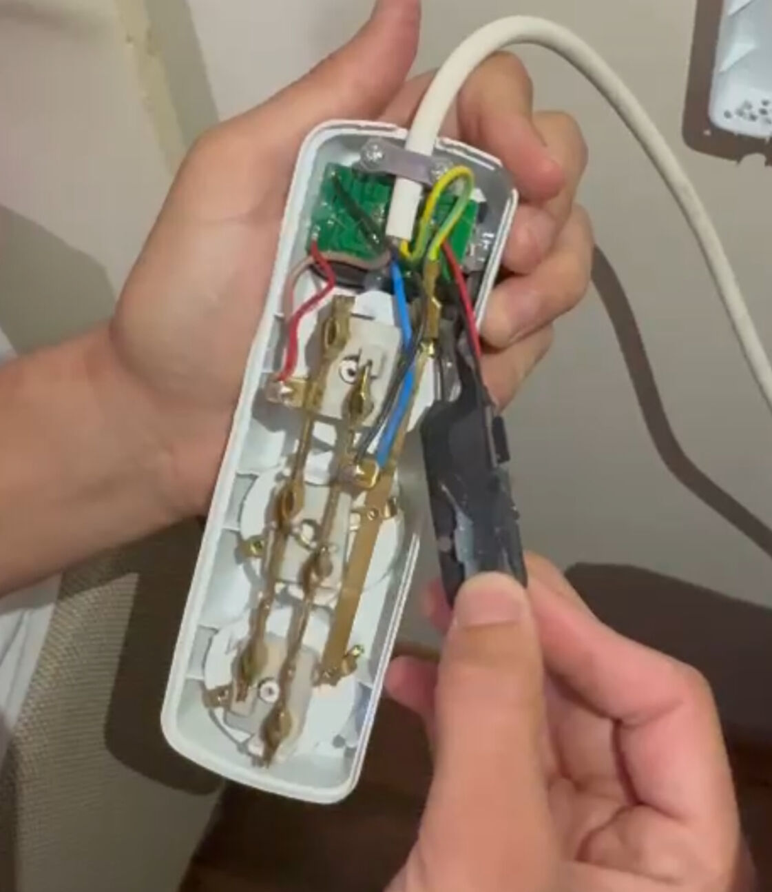 Kiralık dairelerine gizli kamera koymuştu! Skandalda yeni bir gelişme daha yaşandı - 2. Resim