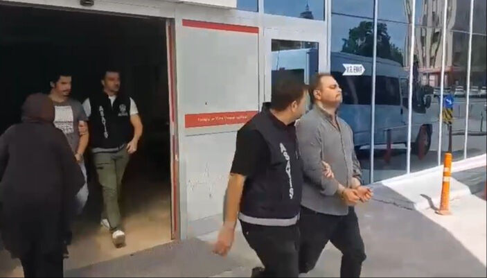 Küle dönen ev kundaklanmış! Avukatın hain planı böyle ifşa oldu Küle dönen ev kundaklanmış! Avukatın hain planı böyle ifşa oldu - 1. Resim