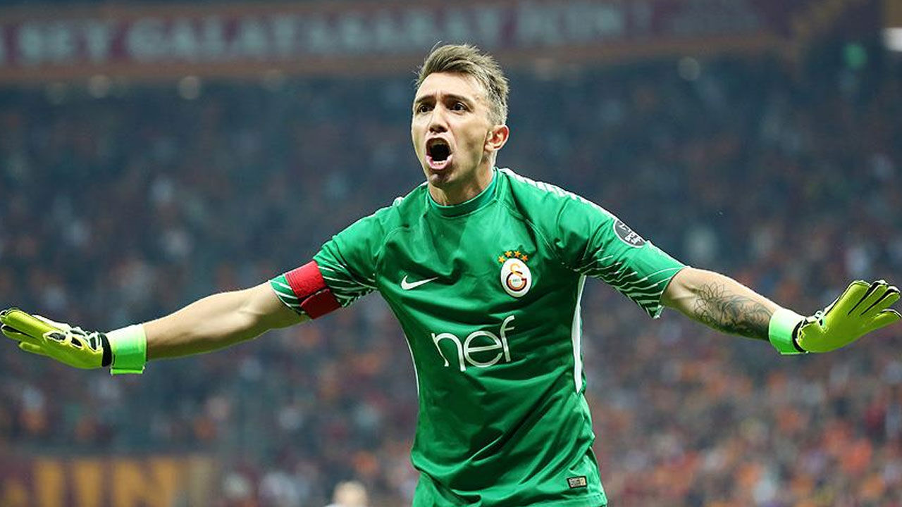 Muslera hangi takıma gidiyor? Yöneticiden resmi açıklama geldi Muslera hangi takıma gidiyor? Yöneticiden resmi açıklama geldi - 1. Resim