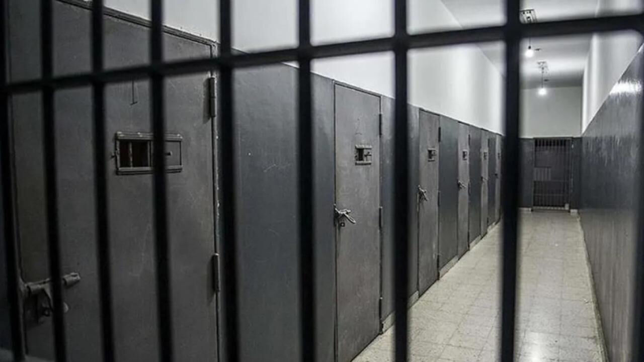 20 bin mahkûm düzenlemeyi bekliyor... Yargı paketi komisyonda 10. Yargı Paketi görüşmelerini gerçekleştirecek TBMM Adalet Komisyonu toplandı - 2. Resim