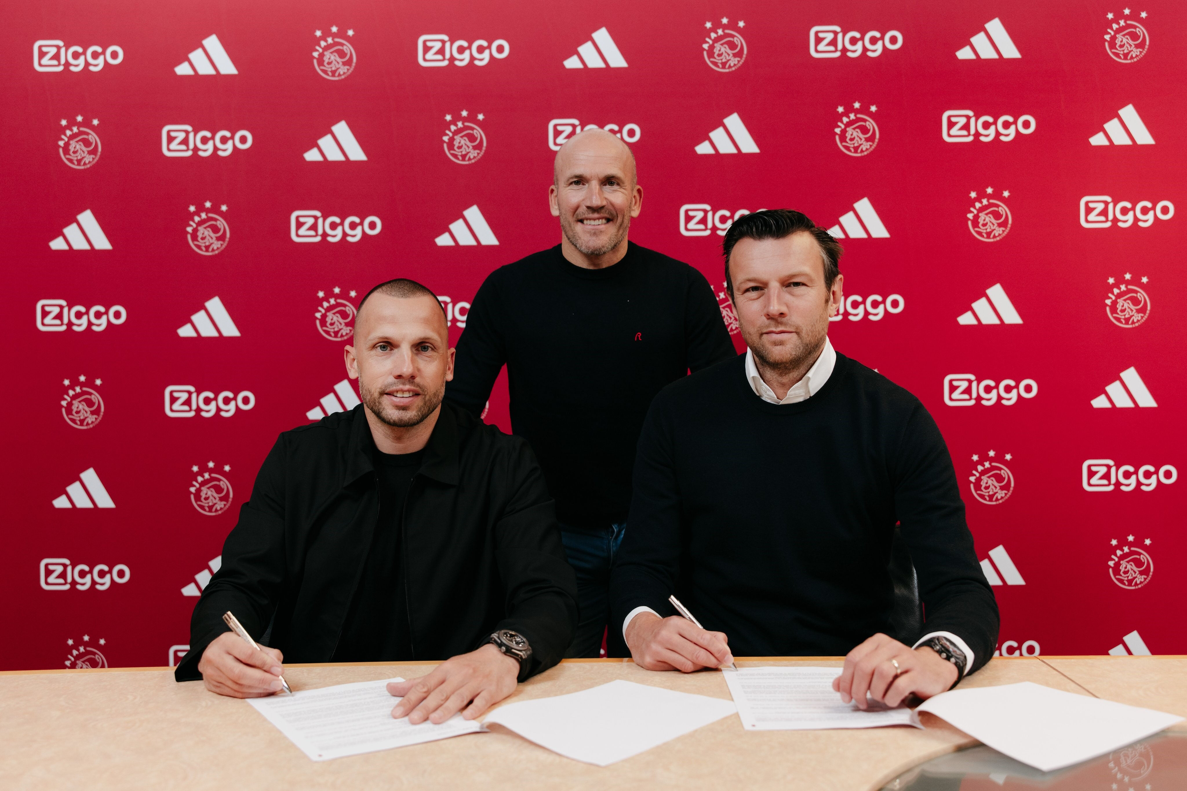 Ajax'ta Farioli'nin yeri &ccedil;abuk doldu! 2 yıllık s&ouml;zleşme imzalandı - 1. Resim