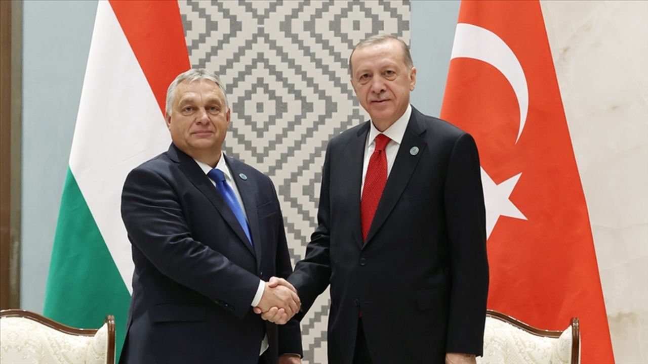 Cumhurbaşkanı Erdoğan, Macaristan Başbakanı Orban ile telefonda görüştü Cumhurbaşkanı Erdoğan, Macaristan Başbakanı Orban ile telefonda görüştü
