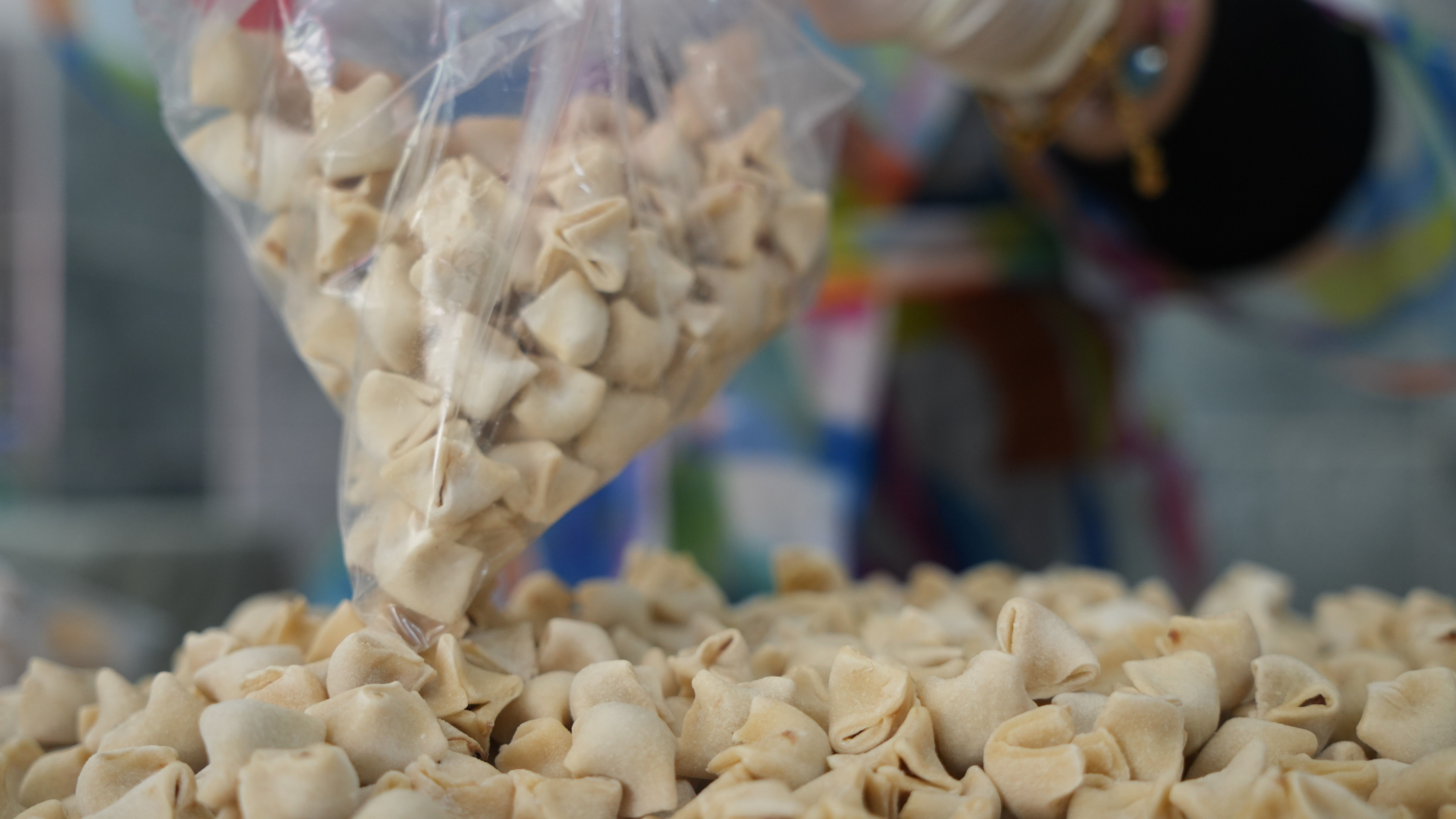 Gaziantepli ev hanımı Sema geliniyle başladığı işte patron oldu! 5 kadın onun gözünün içine bakıyor - 1. Resim