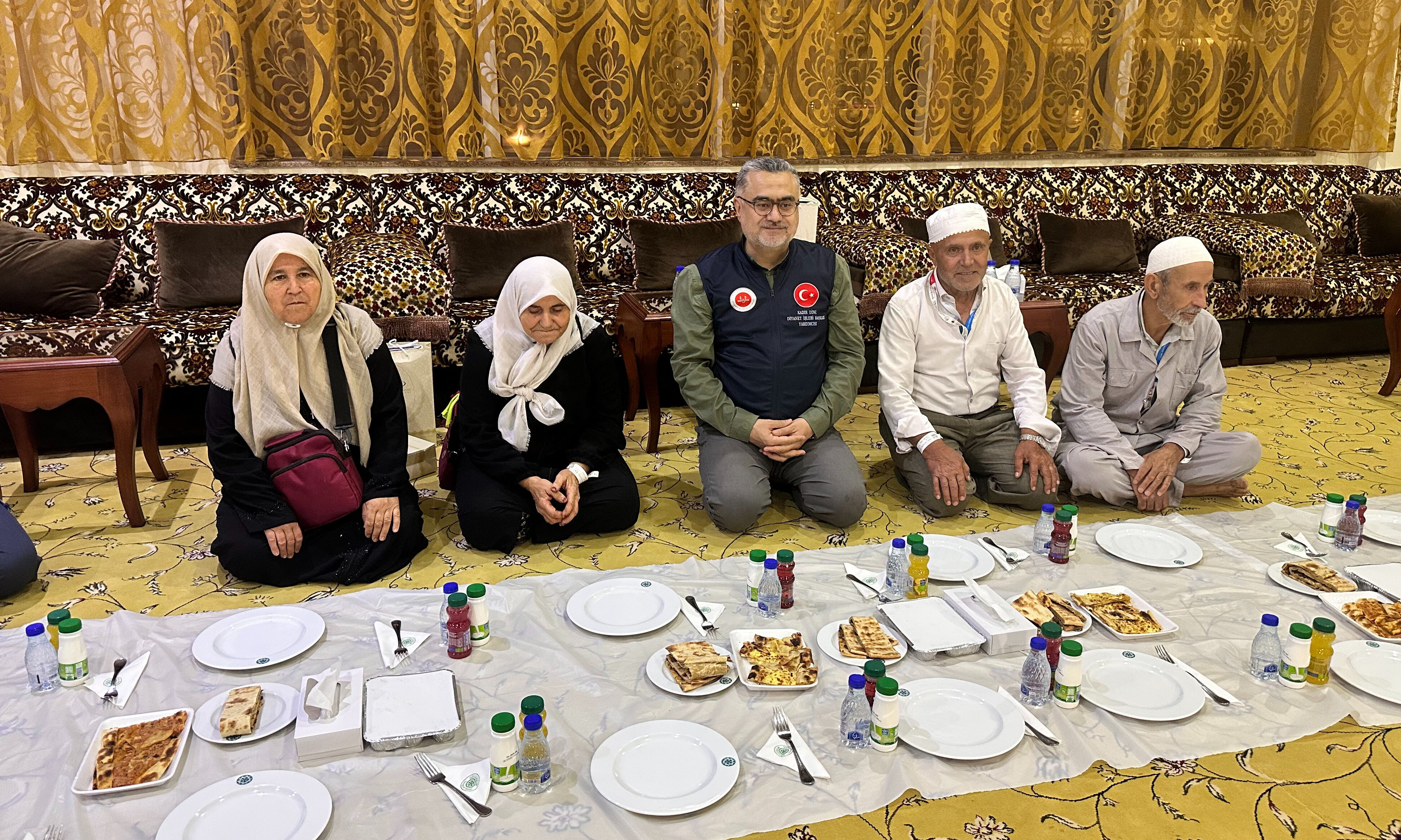 Komşuların 25 senelik küslüğü Mekke-i Mükerreme'de bitti - 2. Resim