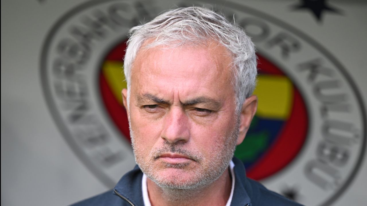 Mourinho'dan teknik ekip açıklaması: "Basında yazıldığı gibi değil!" Mourinho'dan teknik ekip açıklaması: "Basında yazıldığı gibi değil!"