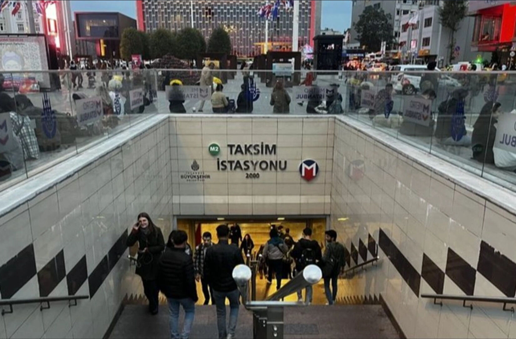Şişhane metrosu kapalı mı, Taksim metrosu çalışıyor mu? İstanbul Valiliği duyurdu! - 2. Resim