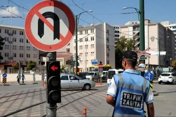 U dönüşü kalktı mı? Direksiyon sınavında U dönüşü kalktı iddiaları için resmi açıklama sorgulanıyor! - 2. Resim