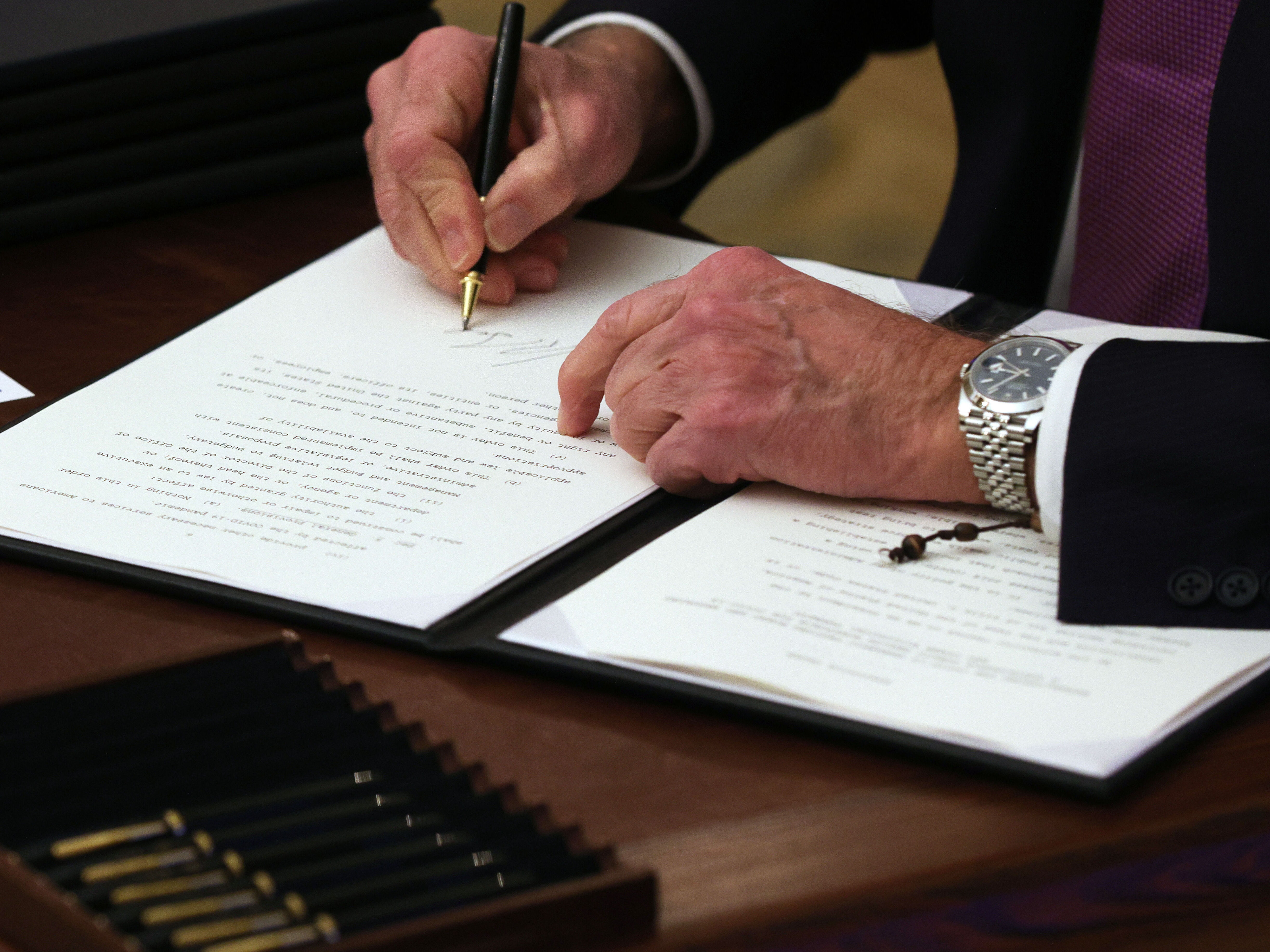 ABD'de 'Autopen' krizinde yeni dalga! Biden'ın yerine belgeleri imzalayan 4 kişi ortaya çıktı - 2. Resim