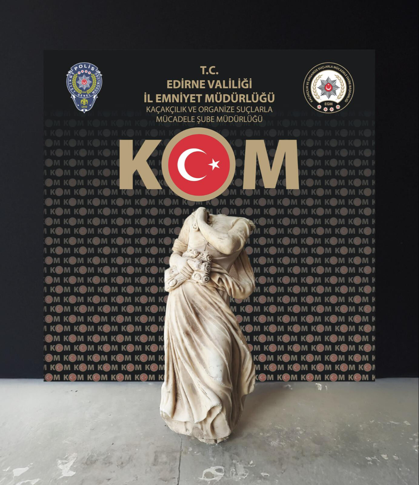 Edirne'de bir otomobilin bagajından çıktı! Neoklasik döneme ait - 1. Resim