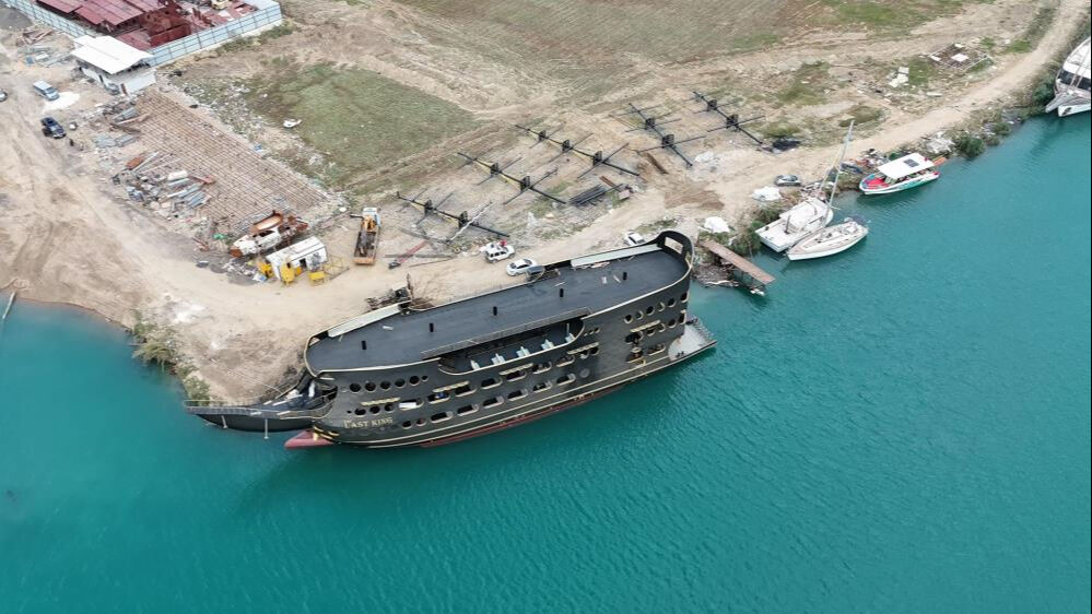 Onun için 70 kişilik ekip kuruldu, 8 ayda yapıldı! 300 milyon liralık gemi denize indirildi Onun için 70 kişilik ekip kuruldu, 8 ayda yapıldı! 300 milyon liralık gemi denize indirildi - 3. Resim