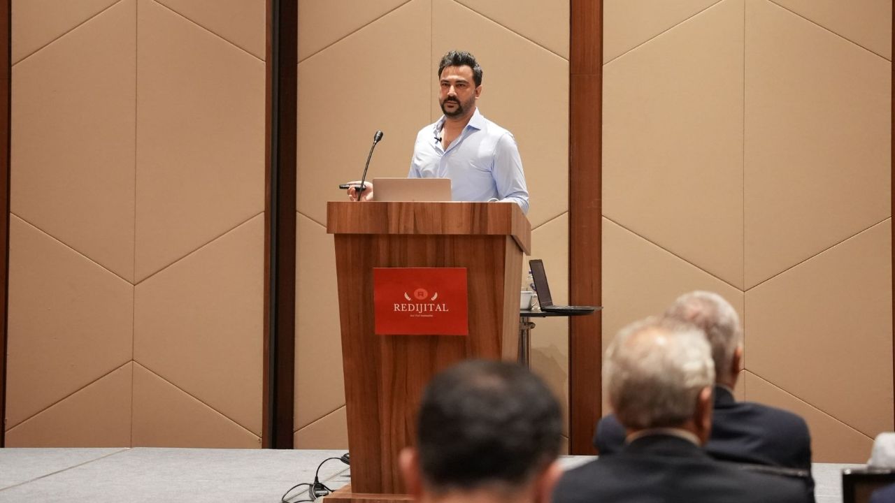 REDİJİTAL: Dijitalleşmeye yeni bir yorum REDİJİTAL: Dijitalleşmeye yeni bir yorum