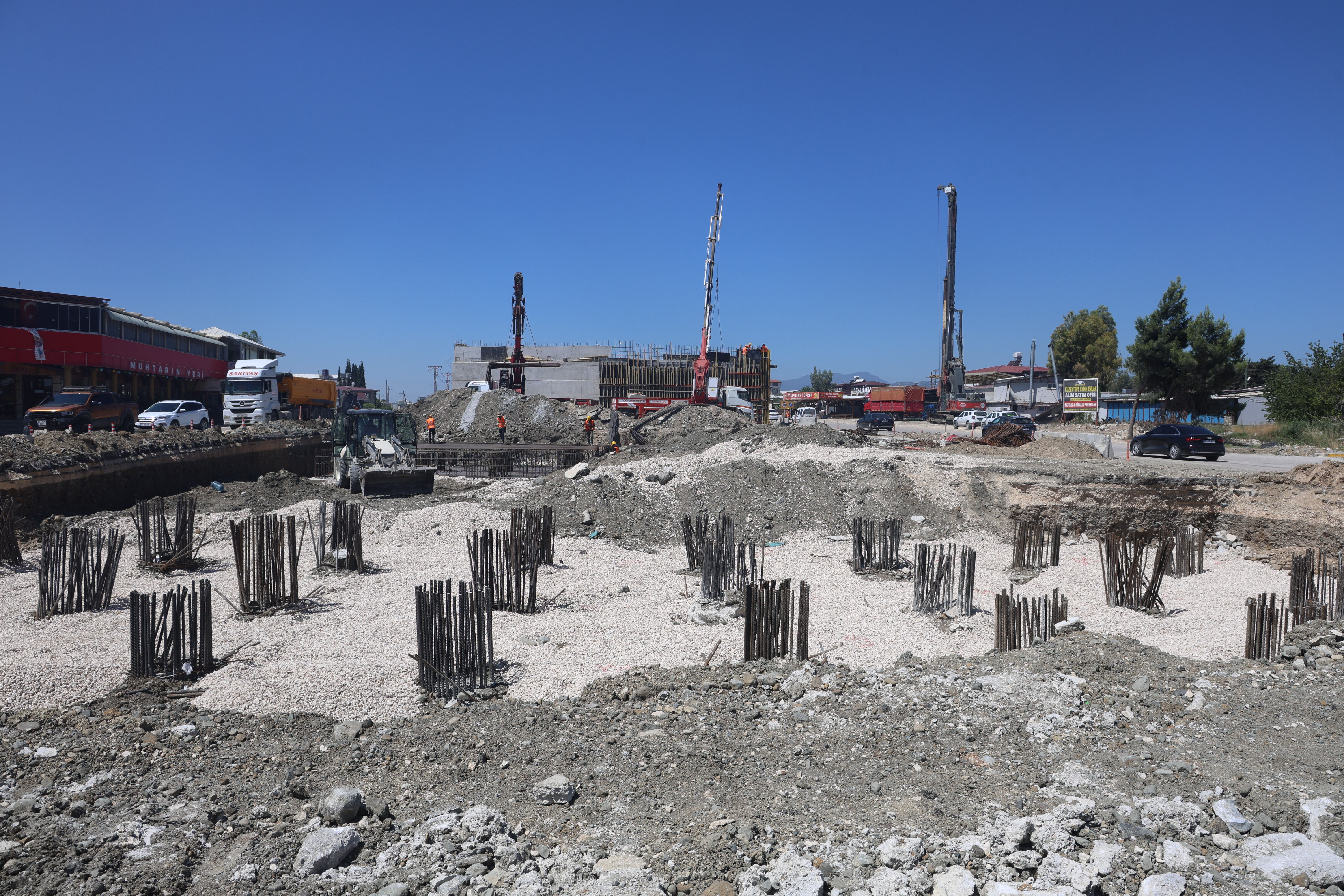 Trafik sorunu tarih oluyor! Asrın felaketinin yıktığı bölgeye 5 köprülü kavşak geliyor - 2. Resim