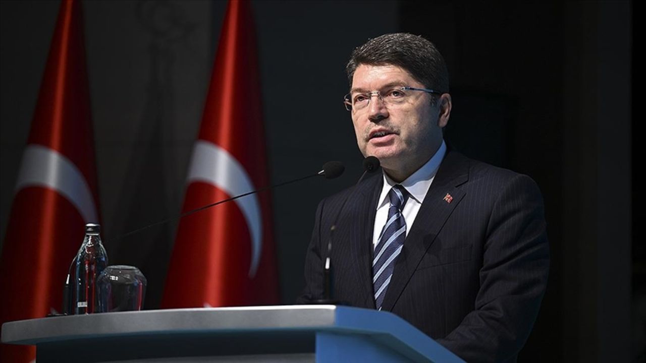 35 yaş sınırı kalktı mı? Adalet Bakanlığına memur alımında 35 yaş sınırı