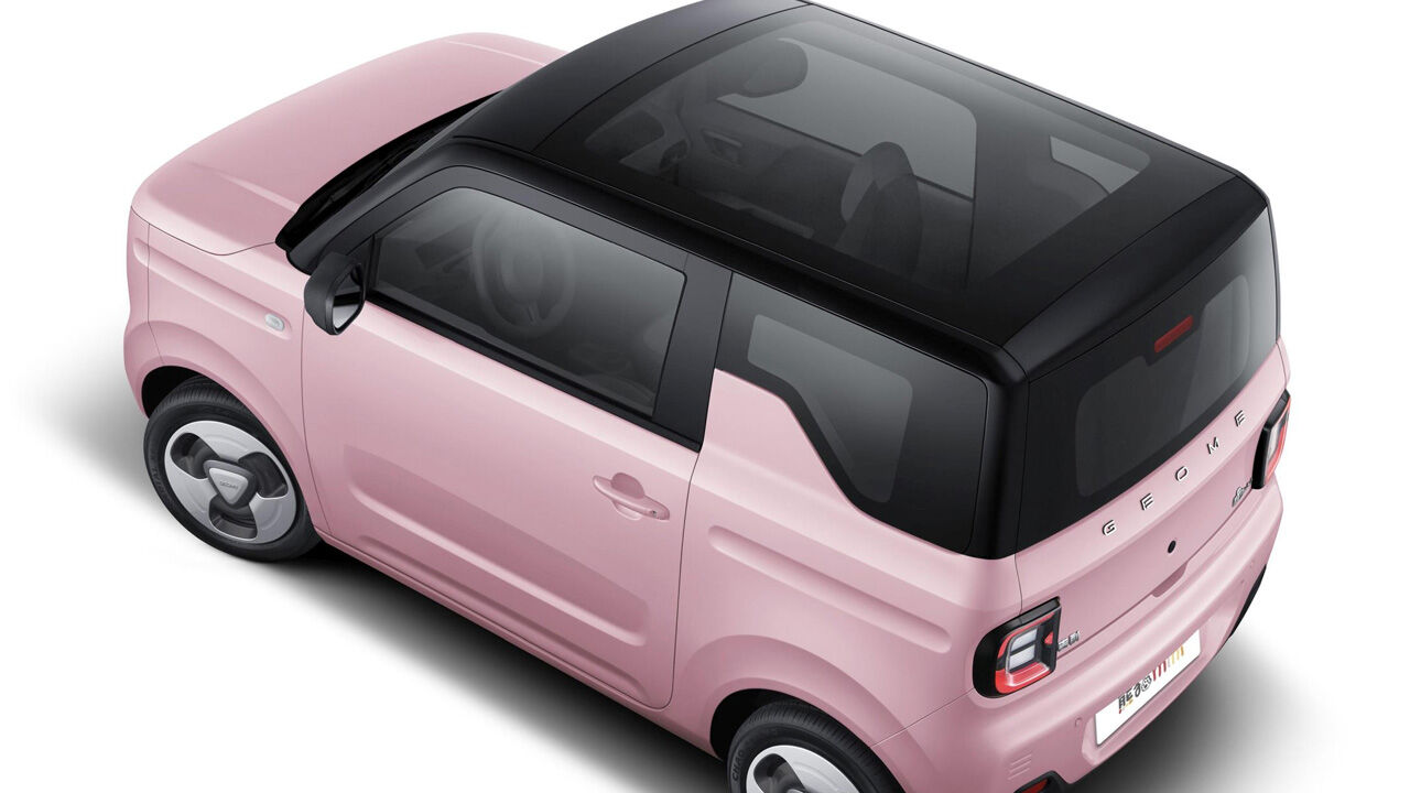 Çinliler yine yaptı yapacağını! 250 bin TL'ye 4 kişilik elektrikli otomobil - 2. Resim