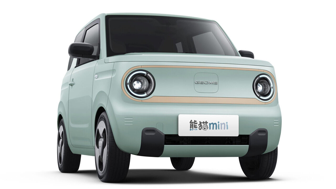 Çinliler yine yaptı yapacağını! 250 bin TL'ye 4 kişilik elektrikli otomobil - 1. Resim