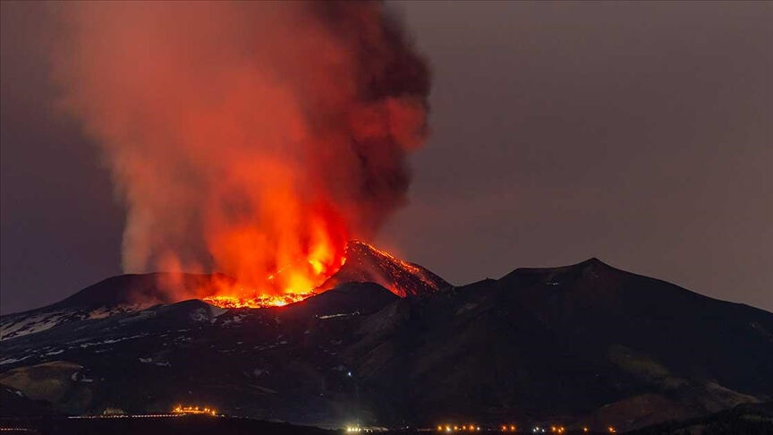 Etna yanardağı nerede, aktif mi, hangi ülkede? Etna yanardağı patlaması paniğe yol açtı! - 3. Resim
