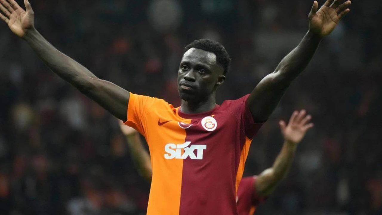 Galatasaray'dan Davinson Sanchez'e zam dopingi! Yeni sözleşme masada Galatasaray'dan Davinson Sanchez'e zam dopingi! Yeni sözleşme masada
