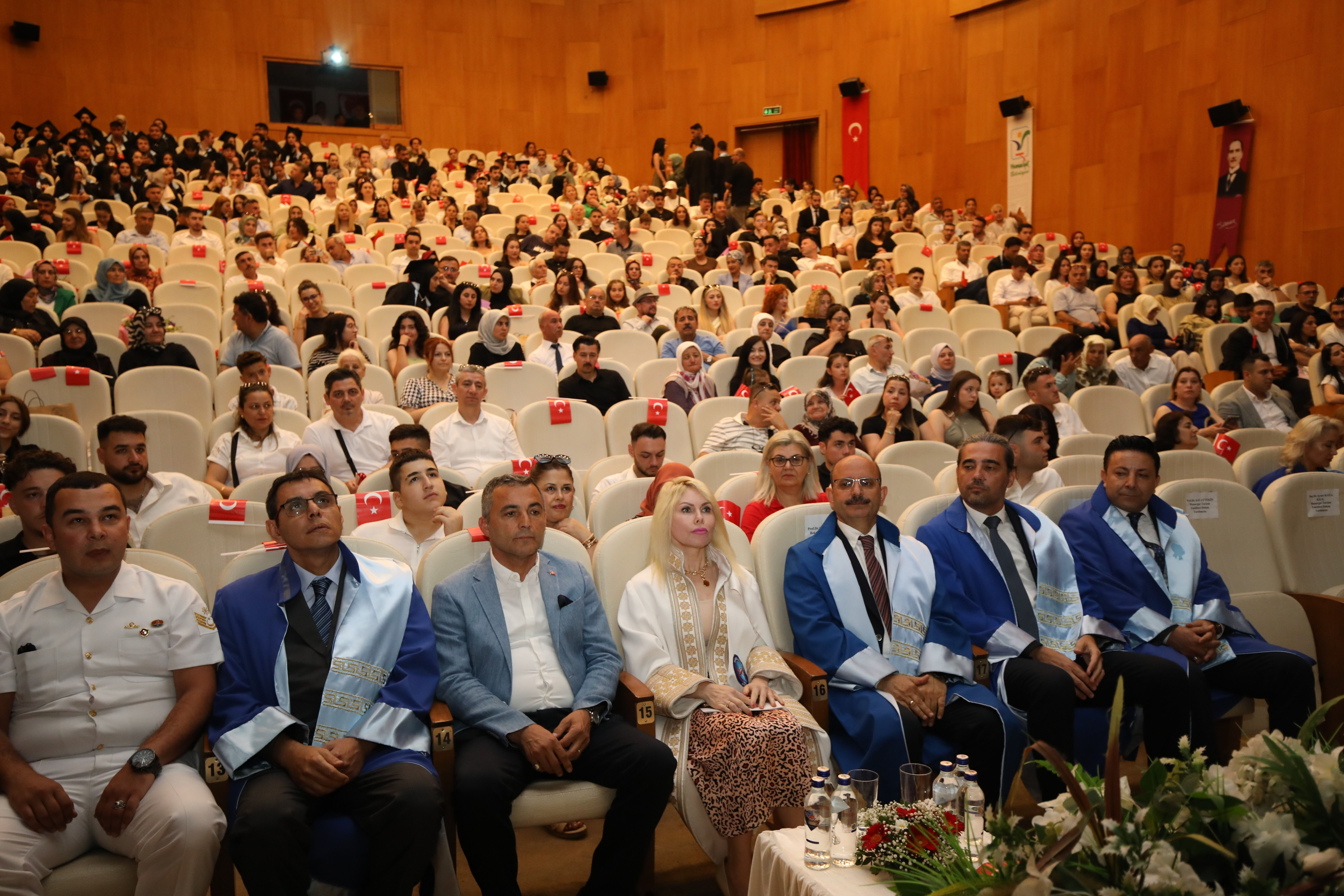 Özgür Özel hakkında suç duyurusu! 'Utanç duyulacak...