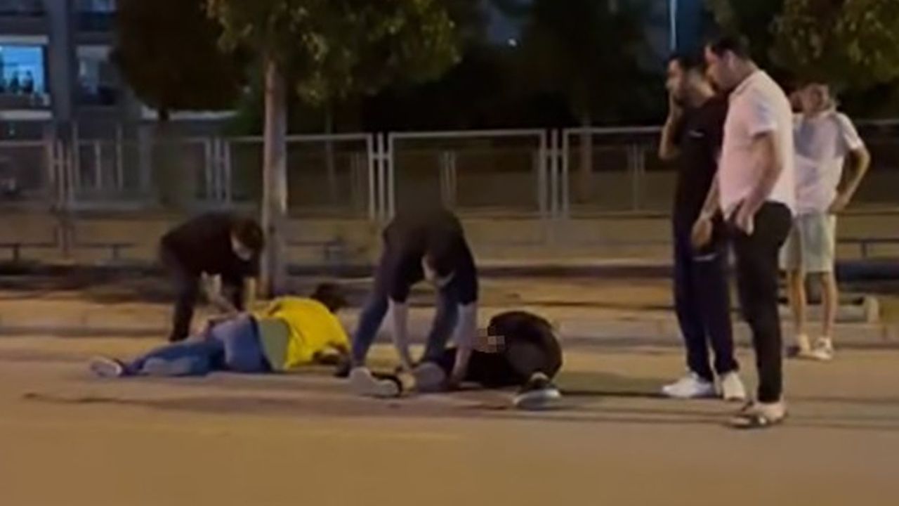 Şehrin göbeğinde dehşet: Yolda yürürken kurşun yağmuruna tutuldular!