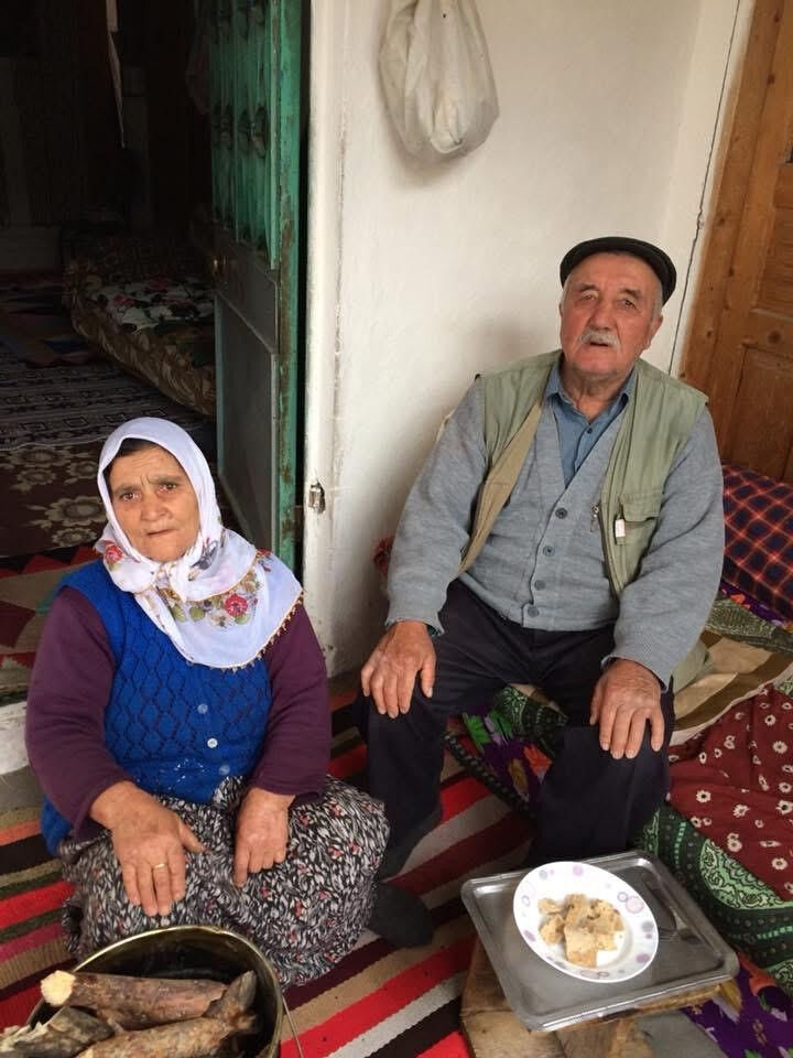 Sivas'ta tüyler ürperten olay! Yaşlı çift tarlanın ortasında ölü bulundu - 2. Resim