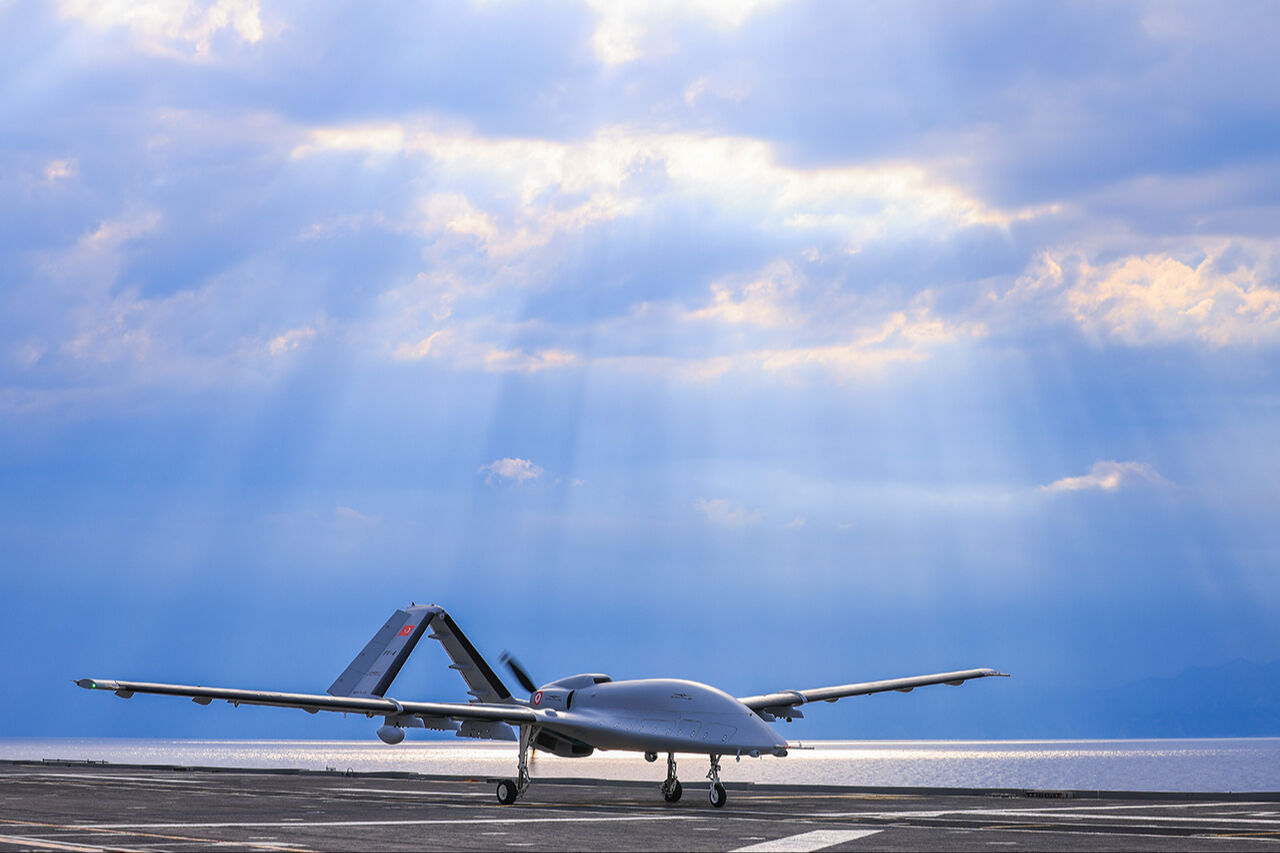 Bayraktar TB3 başarılarıyla göz doldurdu! TCG Anadolu gemisinde 100 sortiye ulaştı - 5. Resim