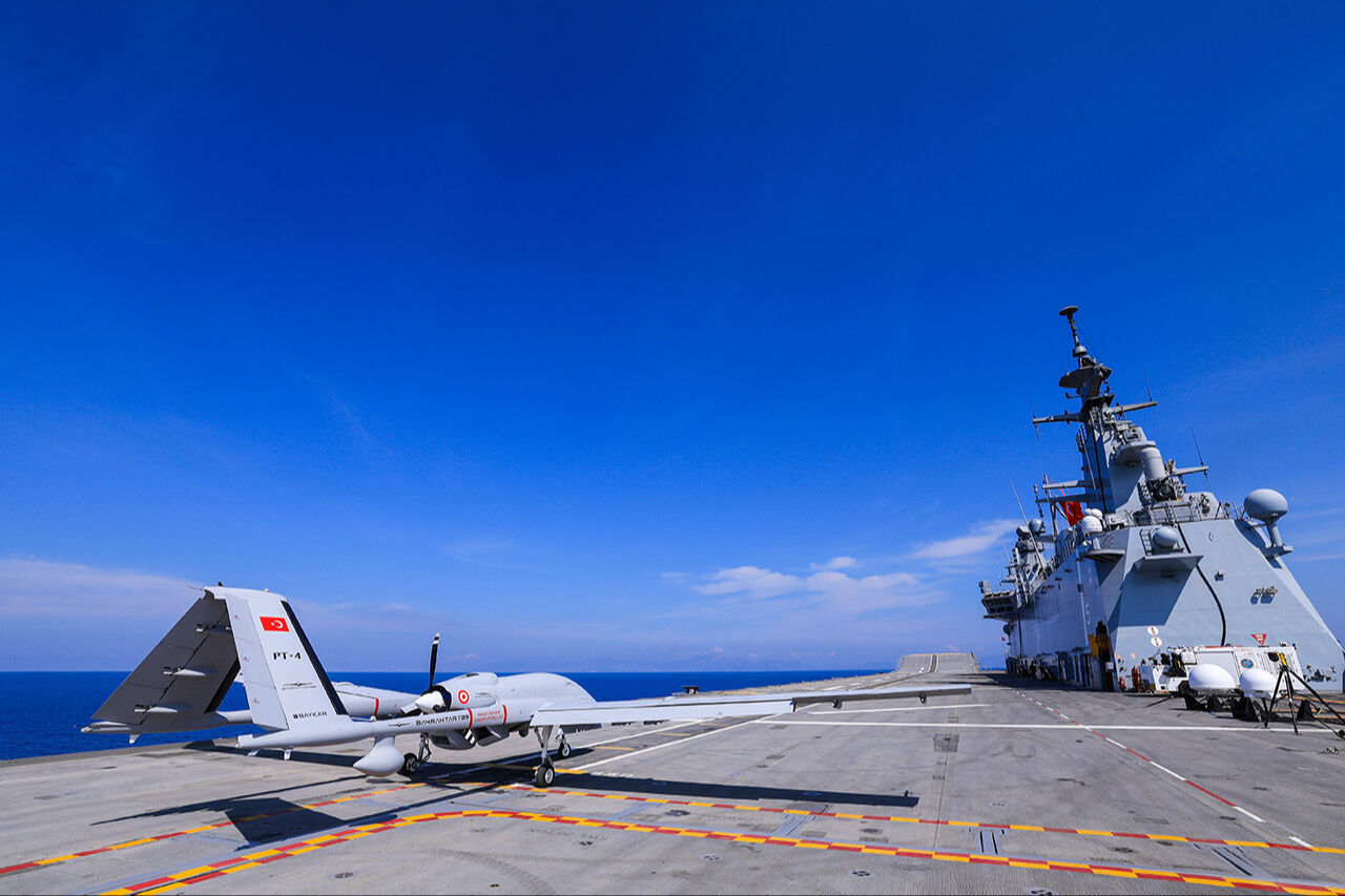 Bayraktar TB3 başarılarıyla göz doldurdu! TCG Anadolu gemisinde 100 sortiye ulaştı - 8. Resim