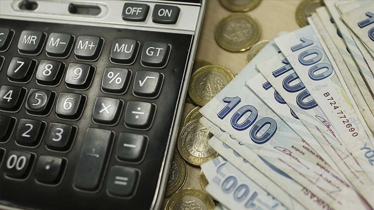 Maaşlar bayramdan önce hesaplarda! Memur ve Emekli maaşları ne zaman yatacak?