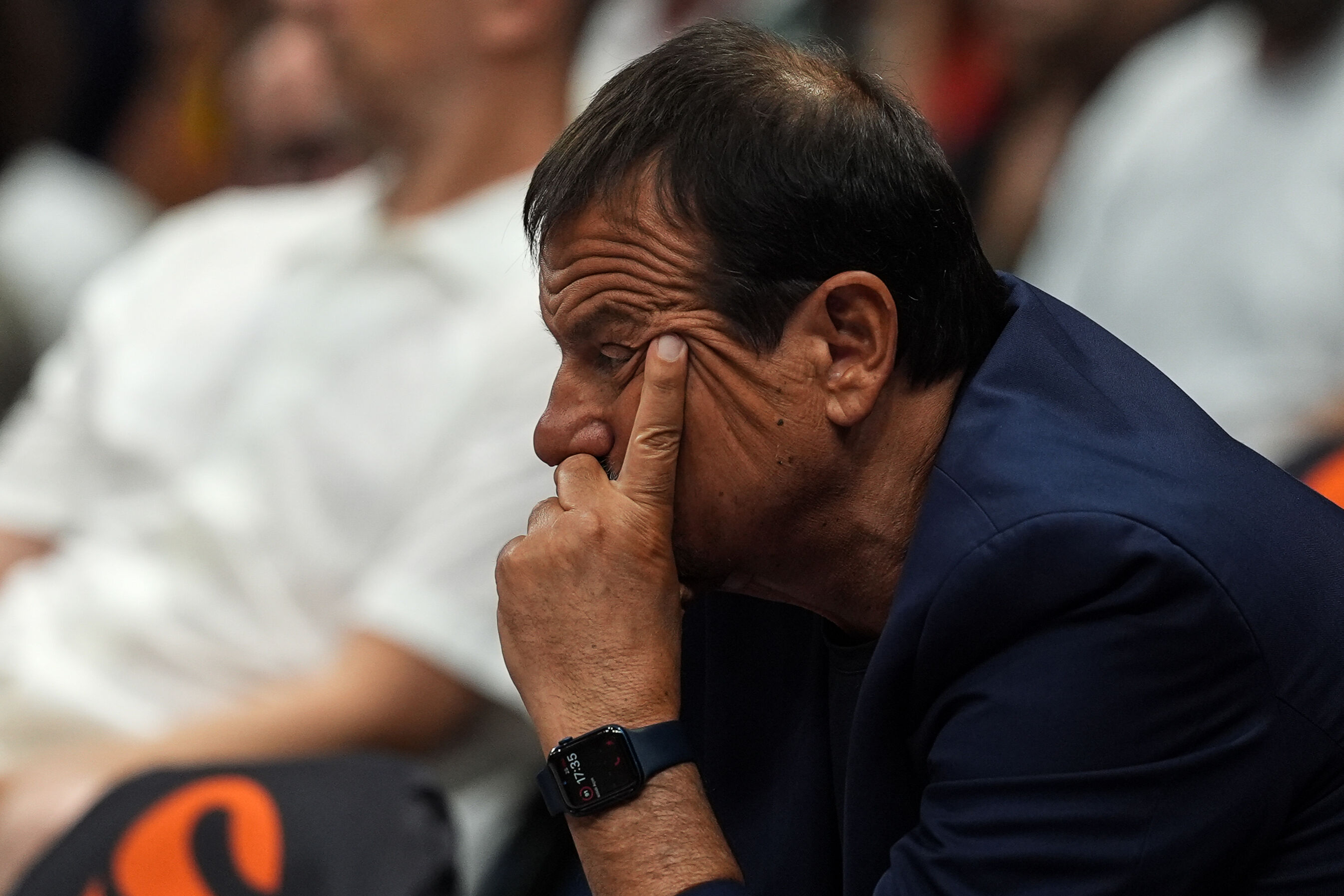 Olimpiakos-Panathinaikos derbisinde Yunanistan karıştı! 