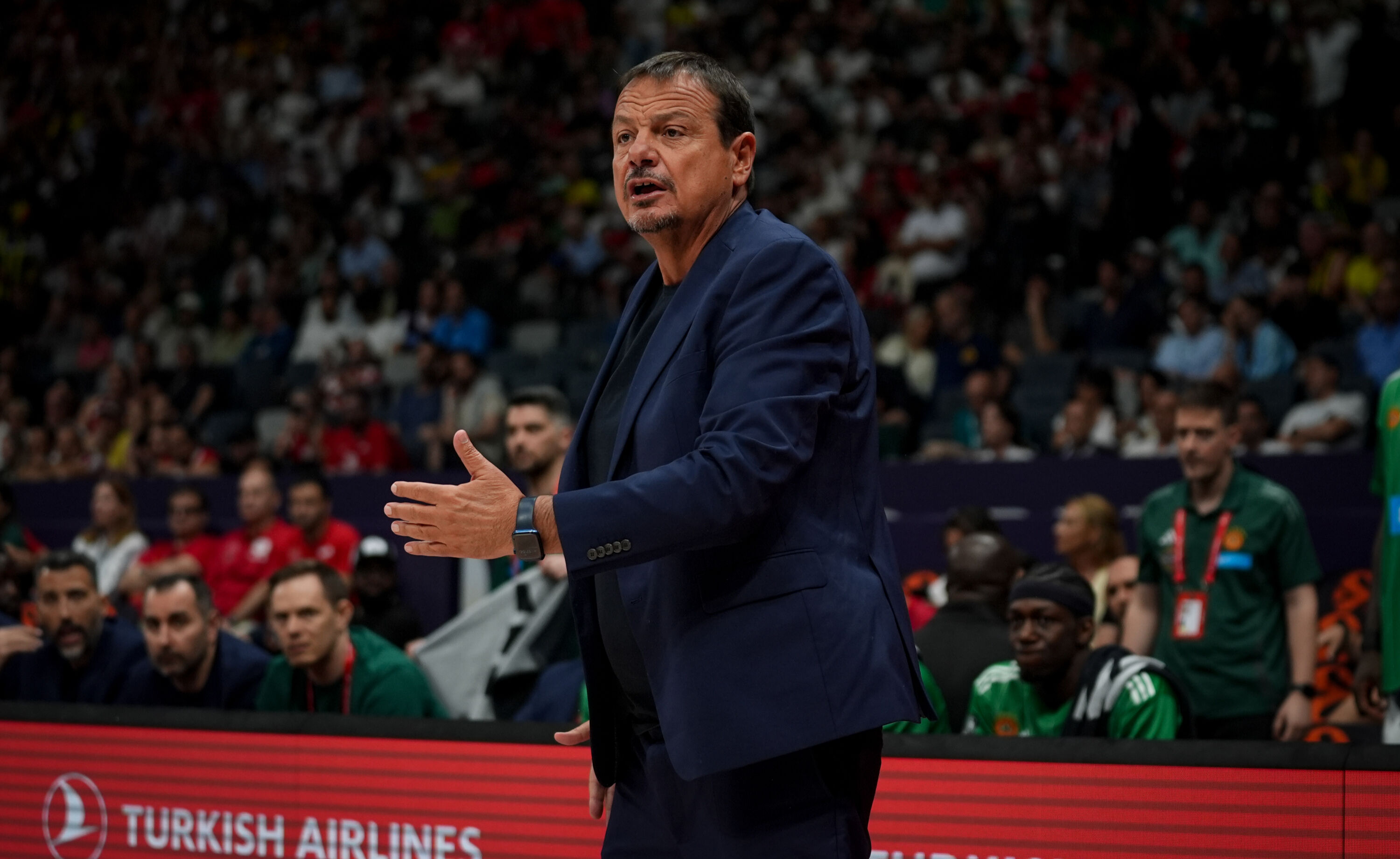 Olimpiakos-Panathinaikos derbisinde Yunanistan karıştı! 