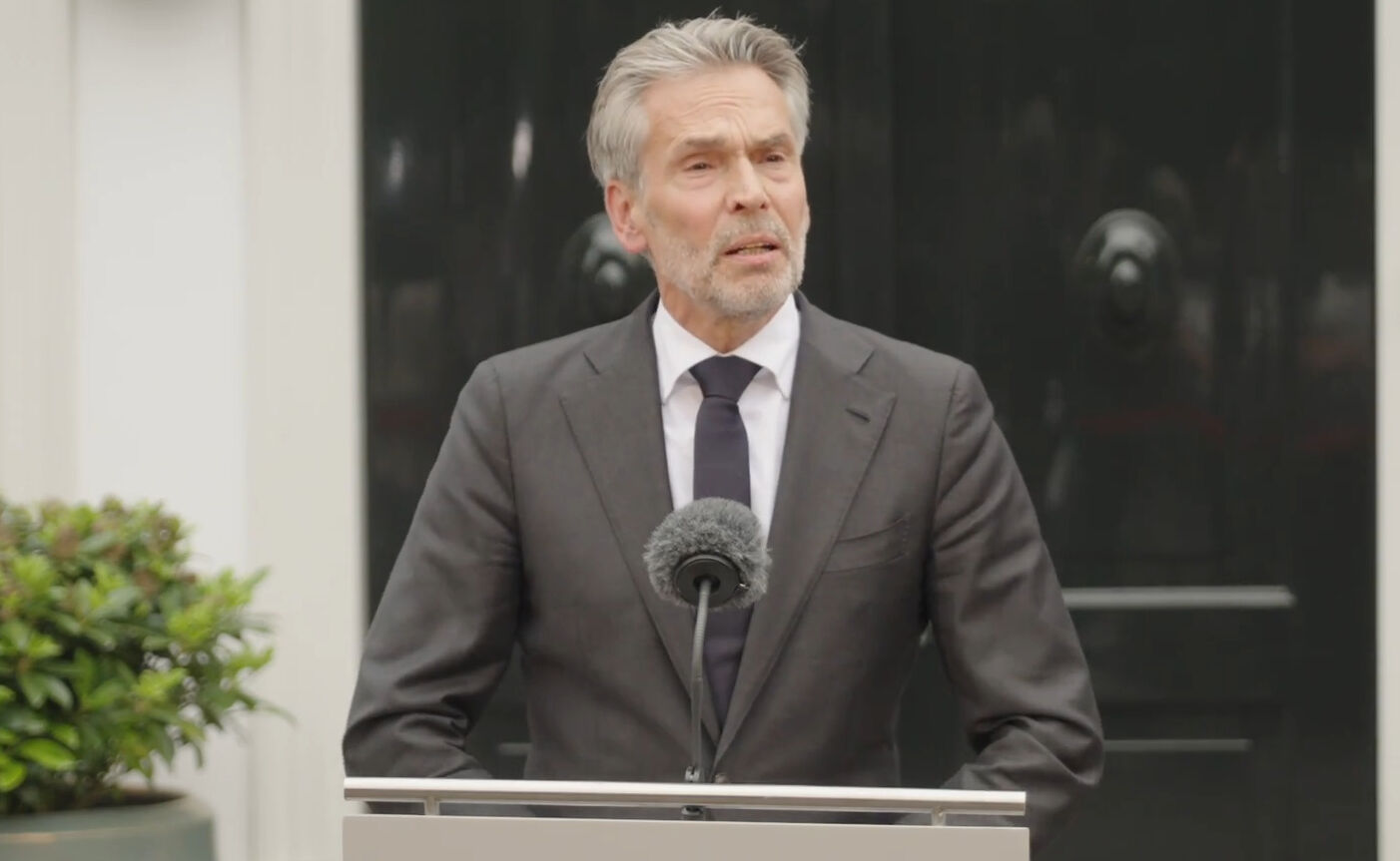 Türk ve İslam düşmanı Wilders çekildi, Hollanda'da hükümet düştü - 2. Resim