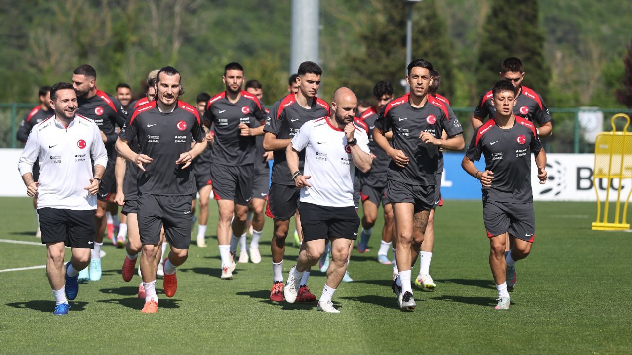 Vincenzo Montella ümitli: Hayalimiz Dünya Kupası