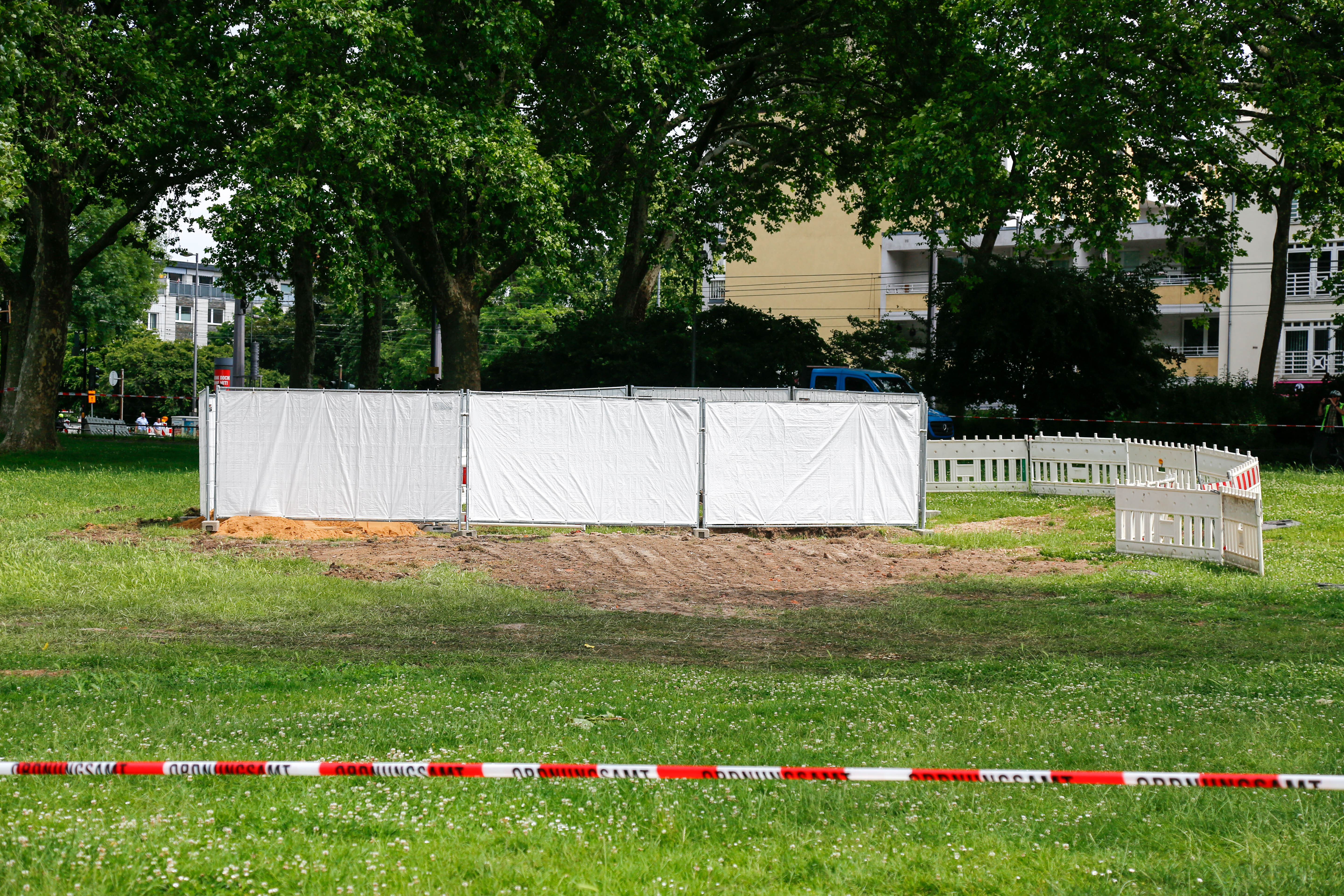 Avrupa'nın göbeğinde alarma geçildi! 2. Dünya Savaşı’ndan bu yana bir ilk: Binlerce kişi tahliye edildi - 2. Resim