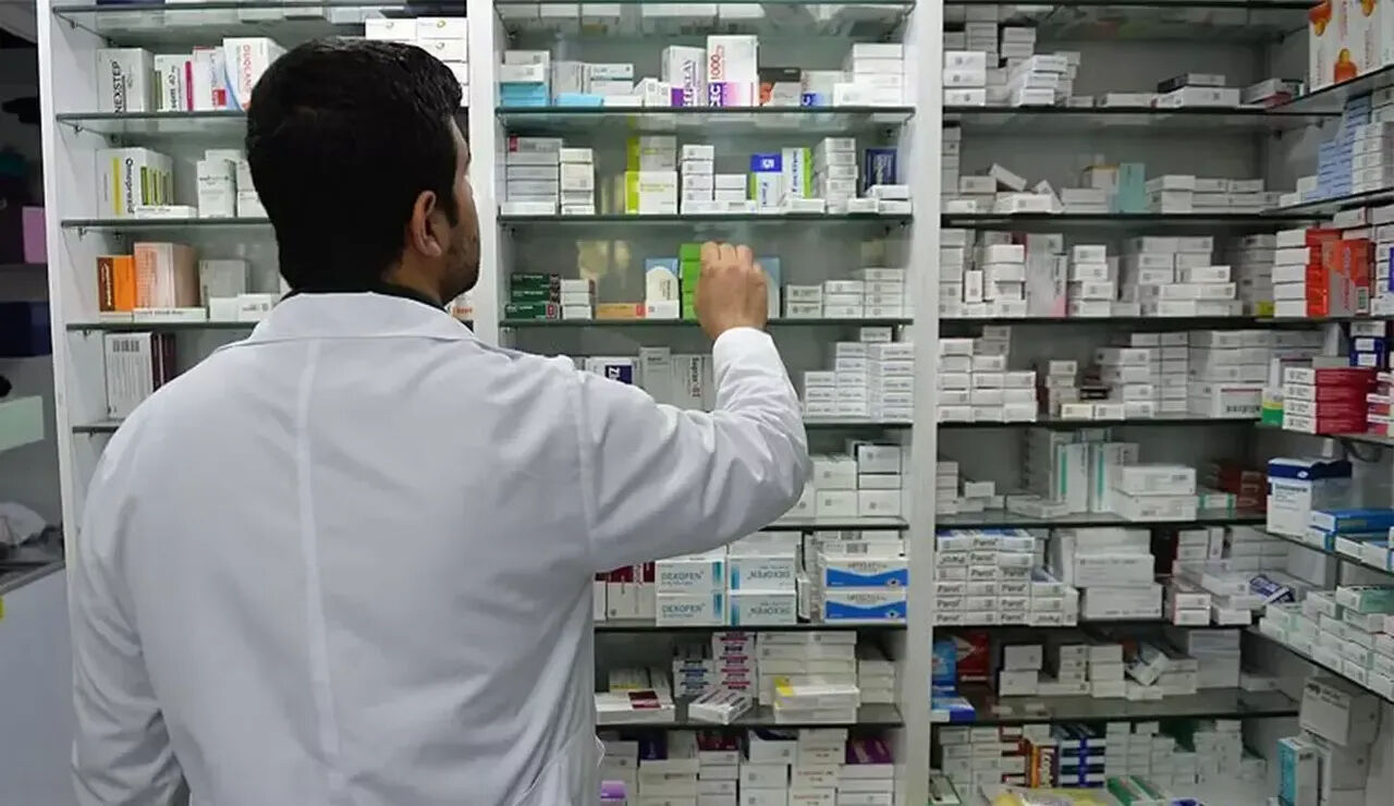 Bayramda eczaneler açık mı, çalışıyor mu? Arife günü ilaç sektörünün çalışma durumu - 1. Resim