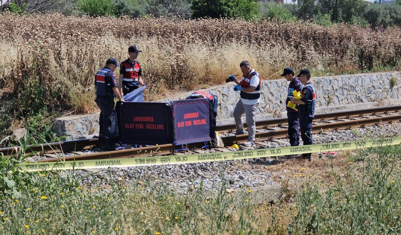 Bayramdan sonra evlenecekti! Trenin altında kalarak can verdi - 1. Resim