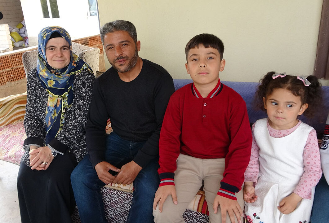 Boş vaktinde &ccedil;obanlık yapan Emir Ali sınavdan 500 tam puan aldı, babası: Bu dereceyi zaten bekliyordum - 1. Resim