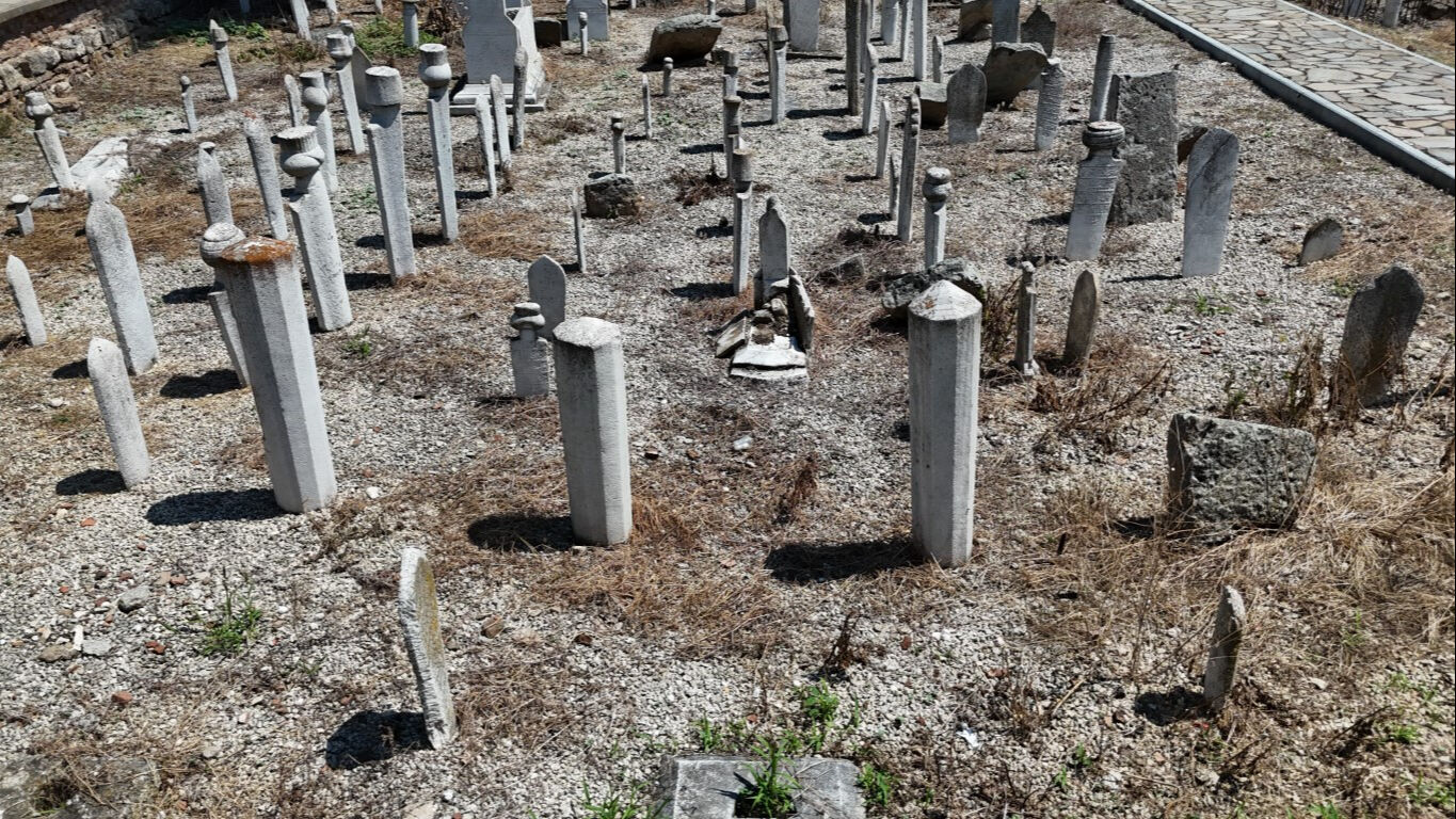 Edirne'de ecdat yadigarının son durumu 'pes' dedirtti! Vatandaş yanından bile geçmek istemiyor - 3. Resim