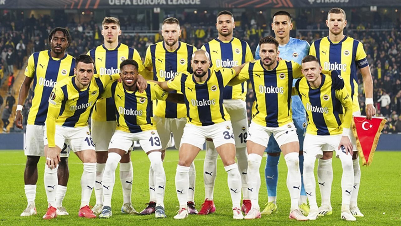 Fenerbahçe'de bir ayrılık daha! Sözleşmesi feshedildi, TFF'ye bildirildi Fenerbahçe'de bir ayrılık daha! Sözleşmesi feshedildi, TFF'ye bildirildi