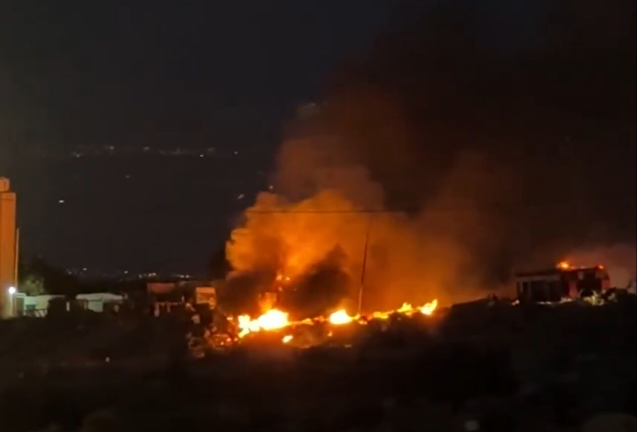 Hayvanları canlı canlı yaktılar! Yahudi işgalciler Filistinlilerin ev ve araçlarını ateşe verdi - 1. Resim