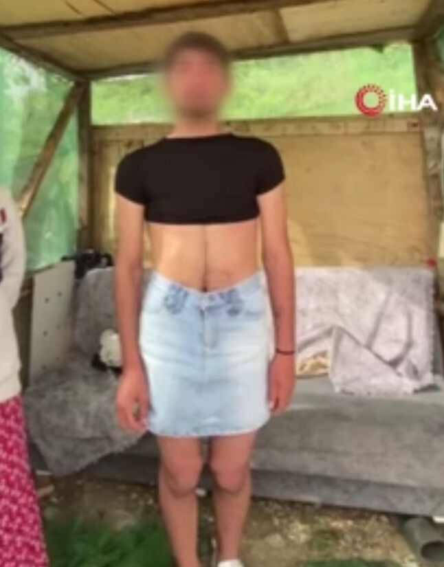 Hırsızlık şüphelisine etek giydirip video çektirdiler! İstanbul'da mide bulandıran olay - 1. Resim