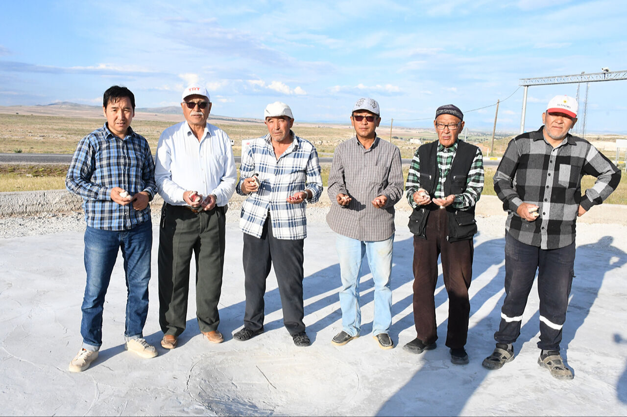 Orta Asya'dan geldiler, TOKİ'ye pist yaptılar! Kırgızlar Türk dünyasının milli oyununu Yozgat'a taşıdı - 5. Resim