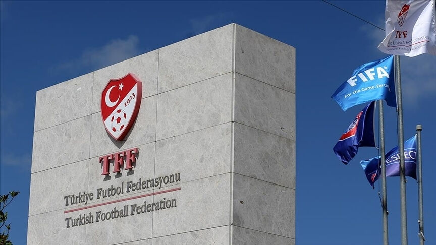 PFDK'den Süper Lig takımlarına ceza! 5 kulübe para ve tribün cezası PFDK'den Süper Lig takımlarına ceza! 5 kulübe para ve tribün cezası - 1. Resim