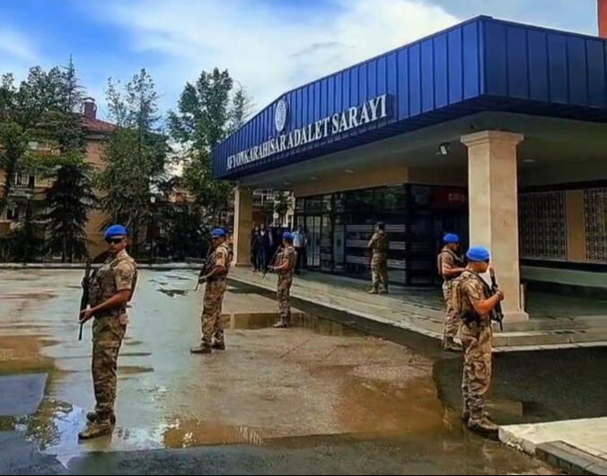 Şizofreni hastası kayıp aranıyordu, 'ceket' ve 'ayakkabı' ile sır perdesi aralandı! Kan donduran cinayeti itiraf ettiler Şizofreni hastası kayıp aranıyordu, 'ceket' ve 'ayakkabı' ile sır perdesi aralandı! Kan donduran cinayeti itiraf ettiler - 2. Resim