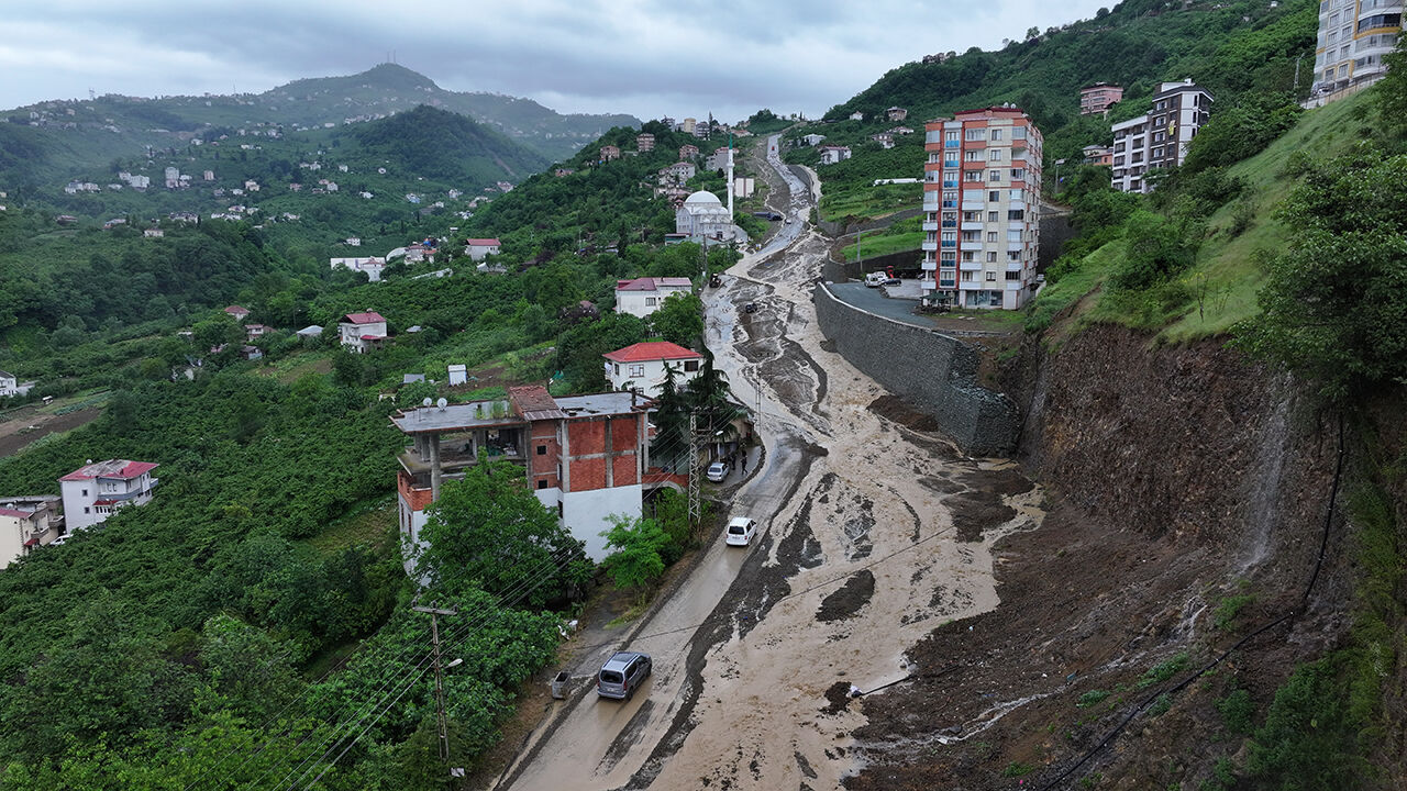 Trabzon'daki sel felakete yol açmıştı! Kaybolan Halil Satılmış'tan acı haber geldi Trabzon'daki sel felakete yol açmıştı! Kaybolan Halil Satılmış'tan acı haber geldi - 2. Resim