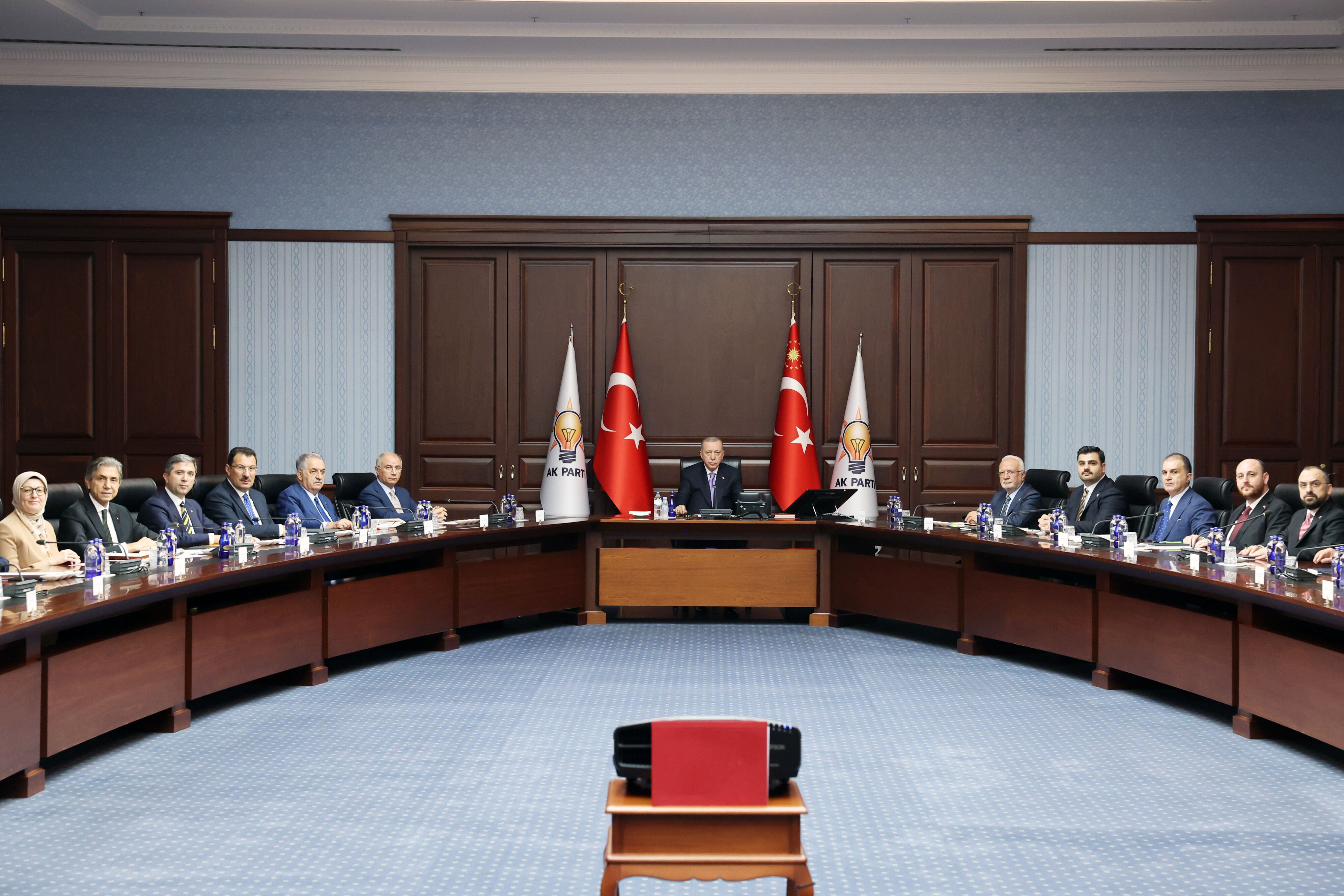 Türkiye terör örgütü SGD ile görüştü mü? Ömer Çelik'ten 'CHP ile bayramlaşma' sözleri - 1. Resim