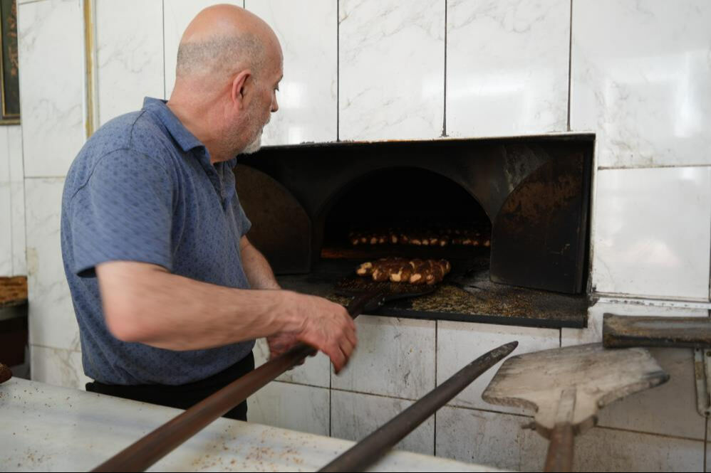 Vedat Milor'un paylaşımı ortalığı fena karıştırdı! 'En lezzetli simit' tartışması: Her yerde var ama böylesi yok - 3. Resim