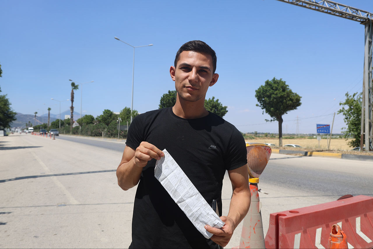 Denetimden kaçamayan sürücü çarşaf gibi cezayı gösterdi: Denetimler on numara beş yıldız, beğendik! - 2. Resim