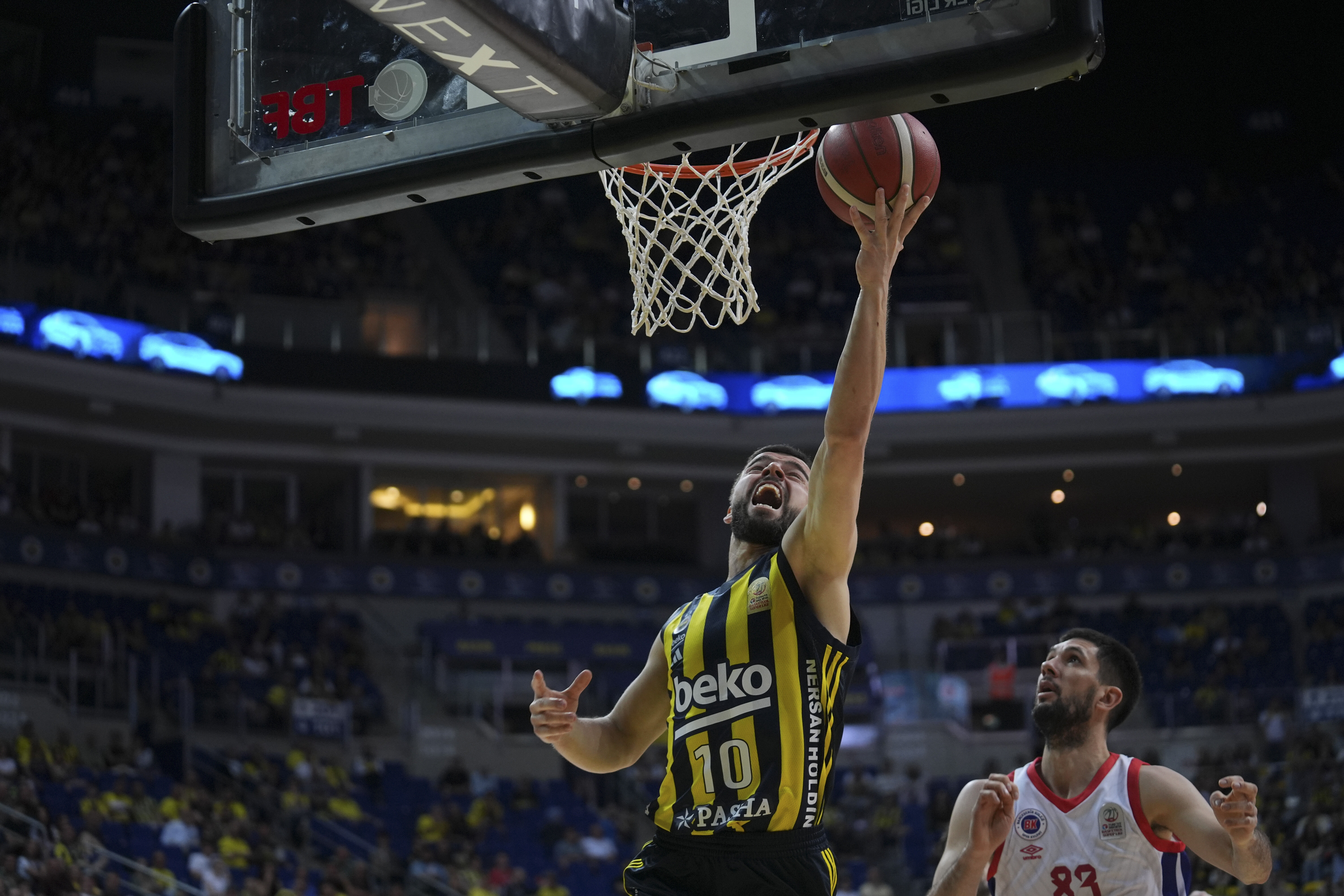 Fenerbahçe Beko, yarı final serisine galibiyetle başladı! Fenerbahçe Beko, yarı final serisine galibiyetle başladı! - 1. Resim