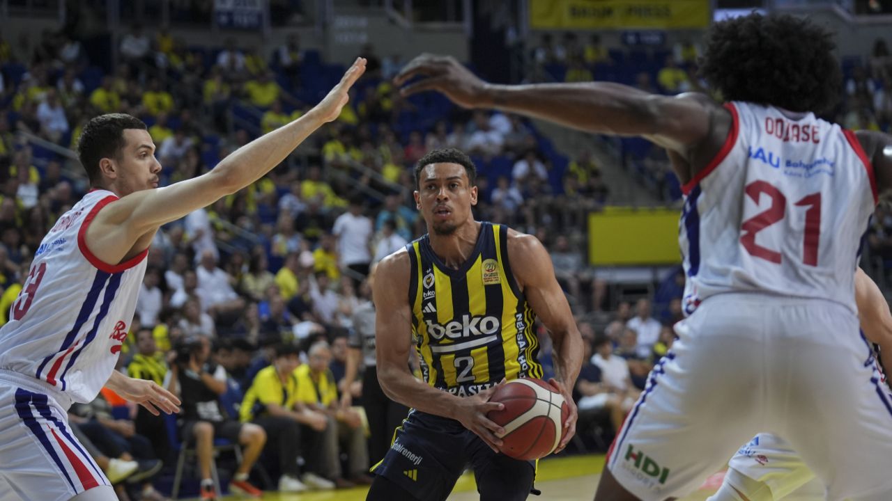 Fenerbahçe Beko, yarı final serisine galibiyetle başladı! Fenerbahçe Beko, yarı final serisine galibiyetle başladı!